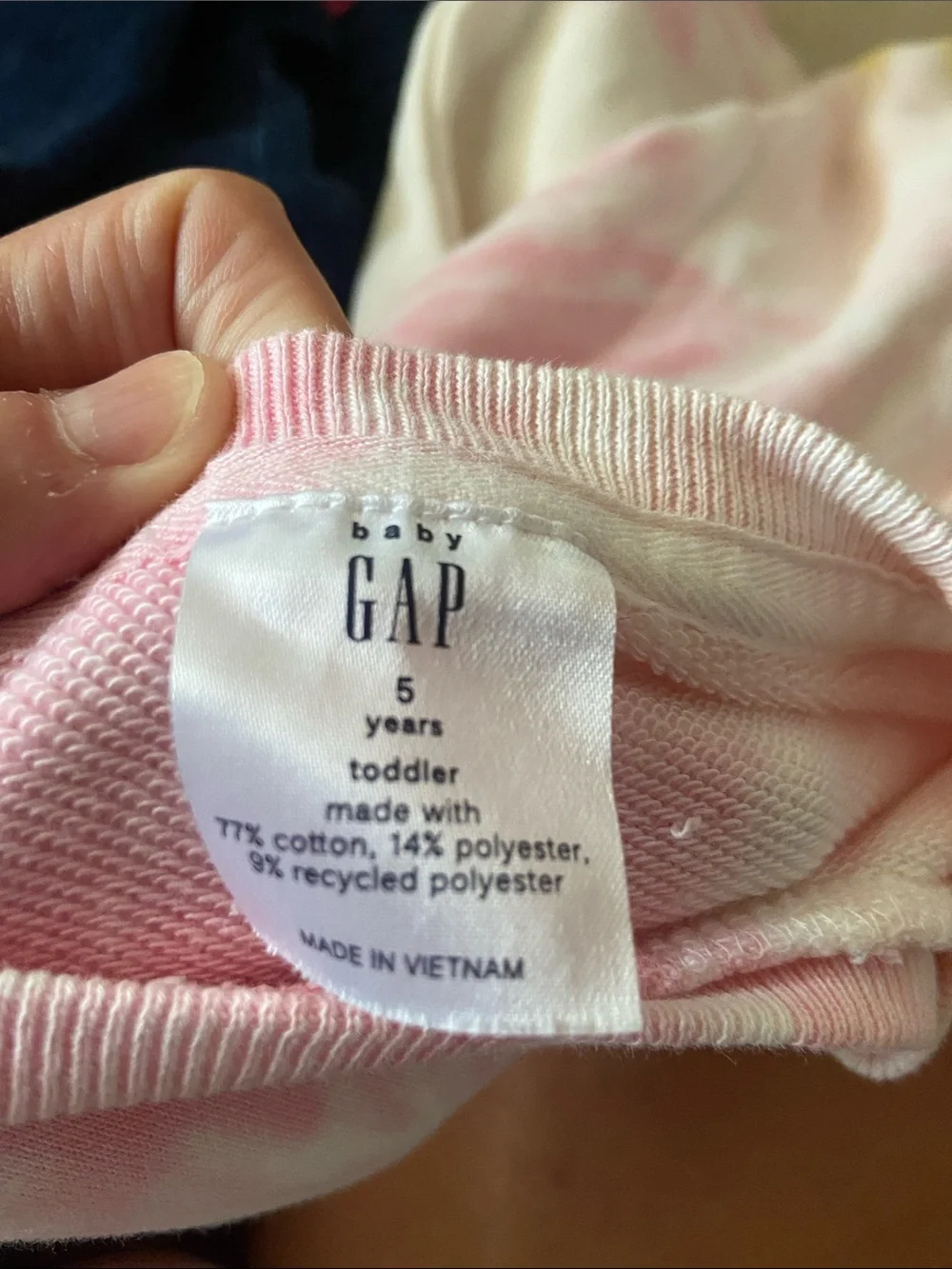 GAP Girls Bright Pink Plush Fleece and Tie Die Pullover Sweatshirt Blue Jeans 5T